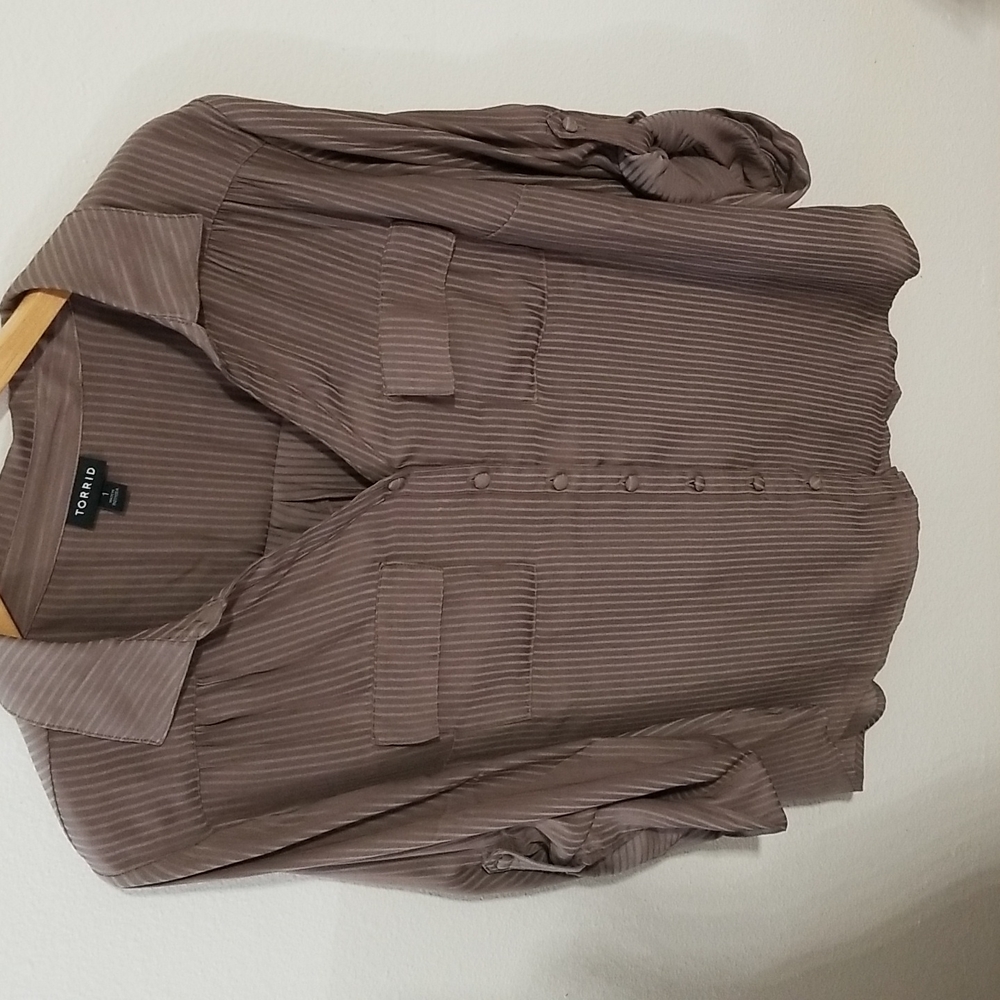 Torrid Button Down Top Plus Size 1 - image 1
